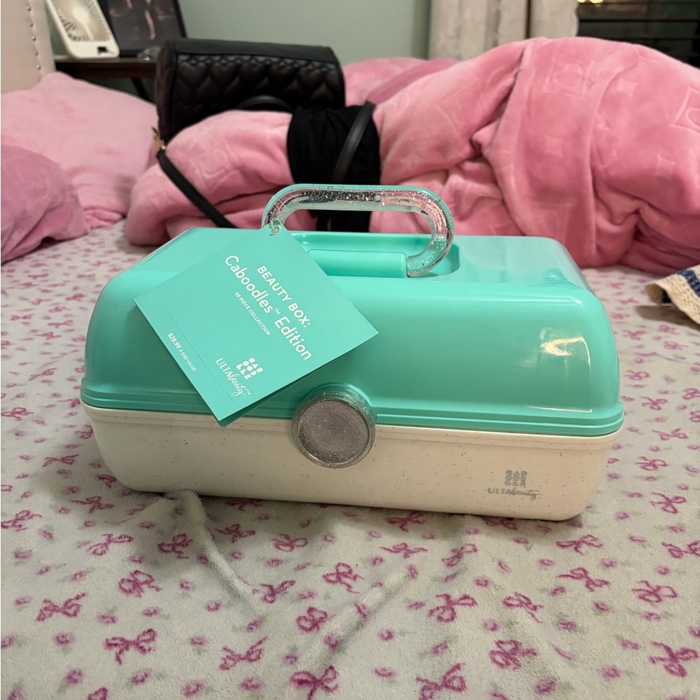 Caboodles Mint and Cream Vanity Organizer